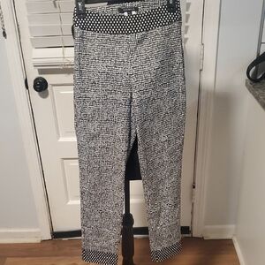 Raffinalla Black and White Women's Pants